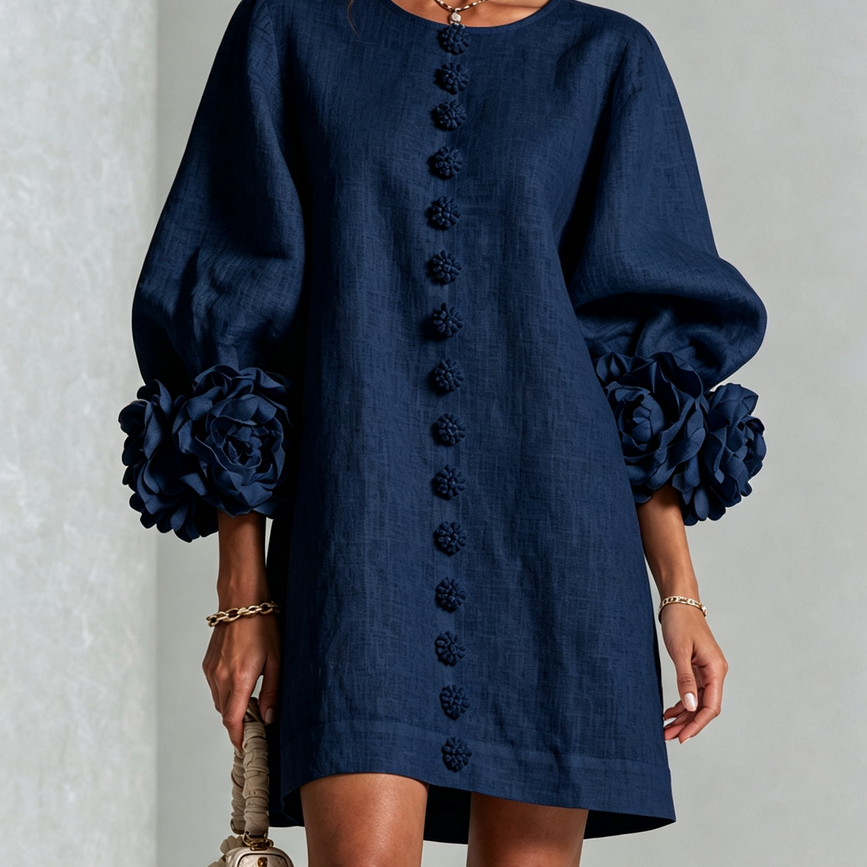Amara - Mini Robe Elegante com Botões Florais