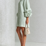Amara - Mini Robe Elegante com Botões Florais