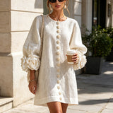 Amara - Mini Robe Elegante com Botões Florais